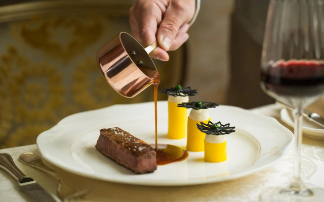 Disneyland® Hotel