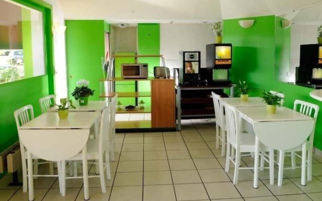 Lemon Hotel Le Coteau Roanne