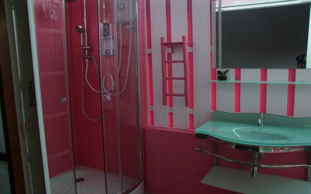 Naifun BB House