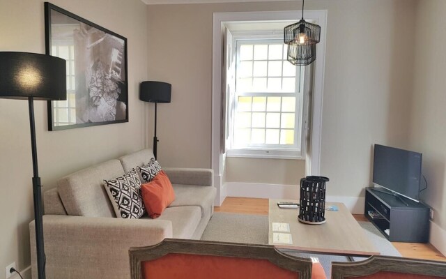 Lisbon Finestay Bica