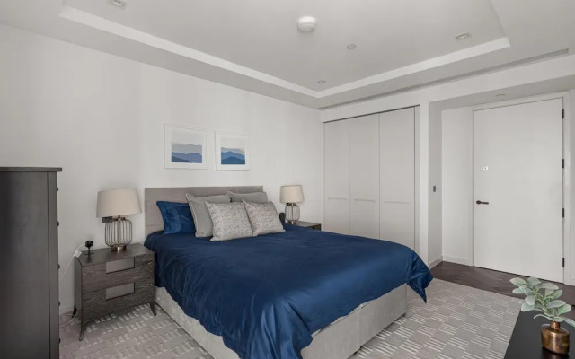 Battersea Power Station Flat With River Views