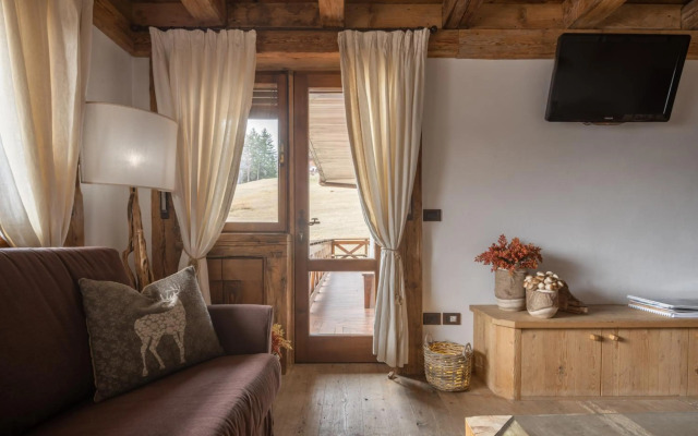 Cortina Lodge Stunning View R&R