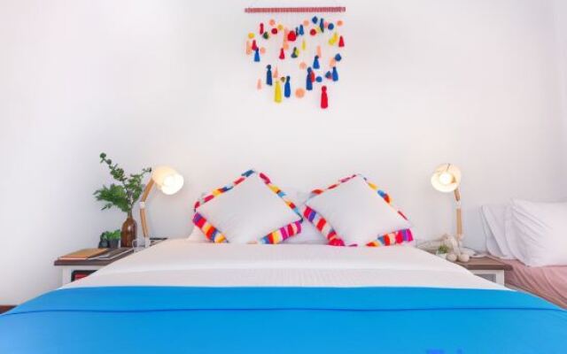 Aplus Deluxe Hotel