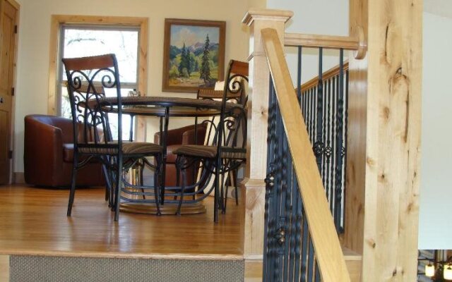 Engen Hus Bed and Breakfast