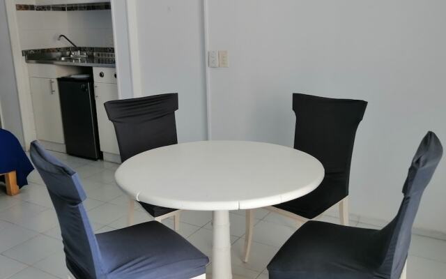 Spectacular Twin Towers Suite