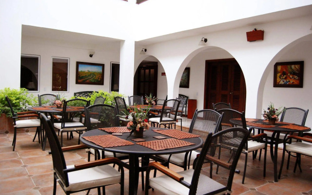 Hotel Karlo