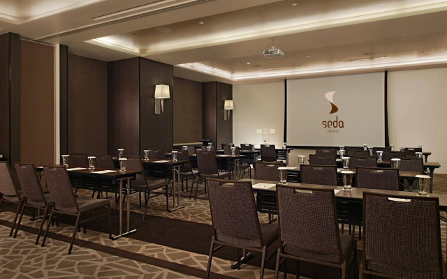 Seda Centrio - Newly Renovated