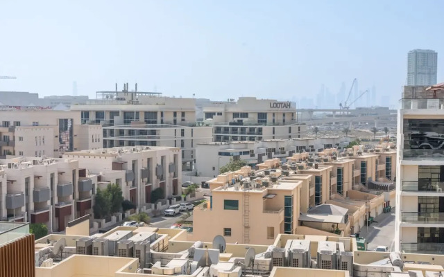 An Eye-captivating Studio in Living Garden 2