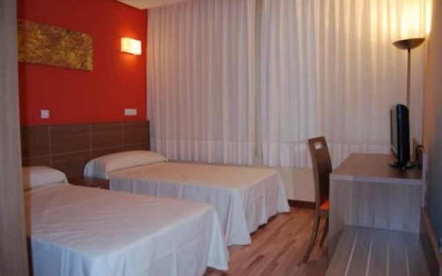 Hotel Área de Servicios Los Chopos