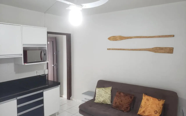 Apto 1 quarto, Centro de Bombinhas, 130 metros da praia.