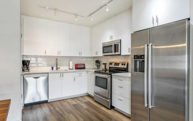 New Renovated Condo in the Heart of NOLA