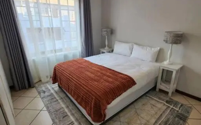 Elegant 2 bed apartment next to Gautrain Centurion