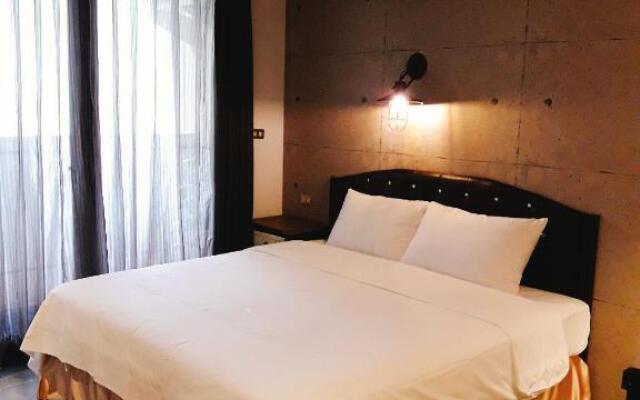 TK Happiness 168 B&B