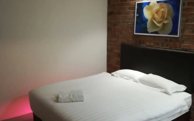 Rock & Roll Hotel
