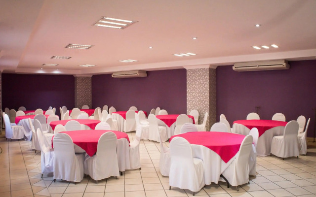 Hotel Real Azteca Boulevard