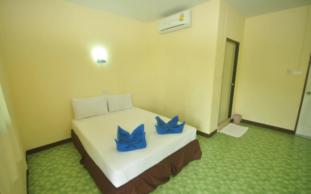 Phi Phi Sand Sea House