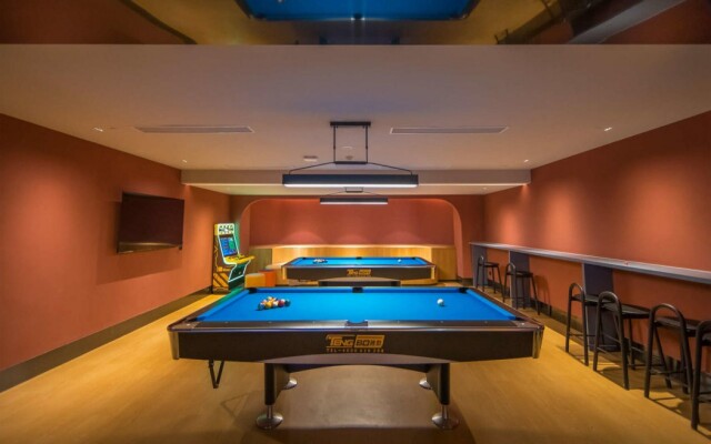 baseLITE HUANGXING Serviced Apartment