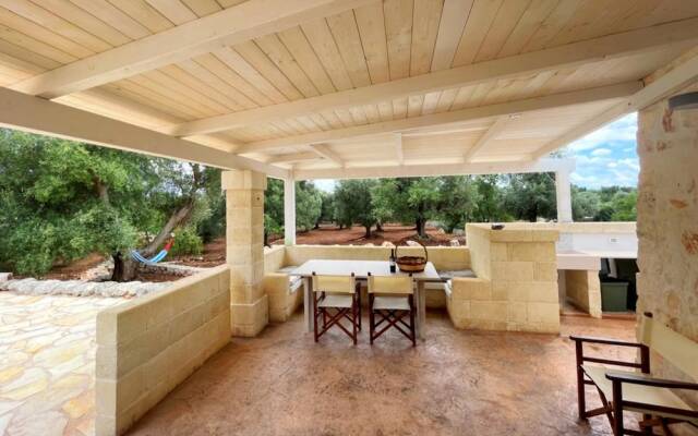 Trullo Cecapesce con Piscina by Wonderful Italy