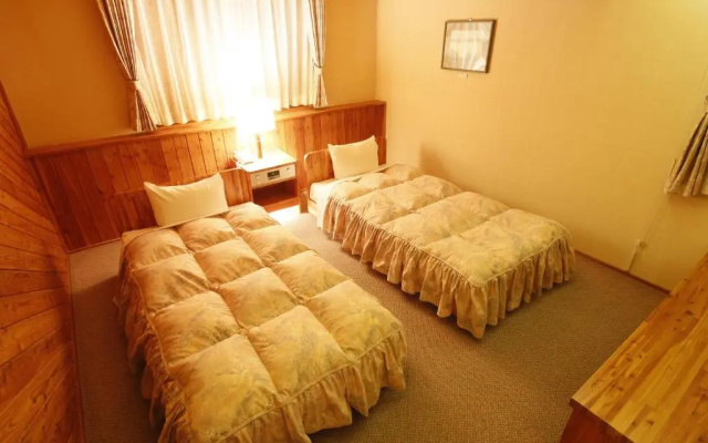 Log Hotel Larch Lake Kanayama