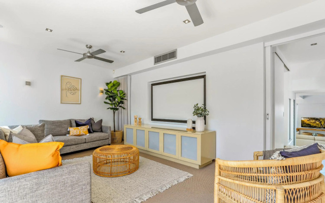 Indulgent beachside luxury, Sunrise Beach – Guest Rooms – Sunrise Beach