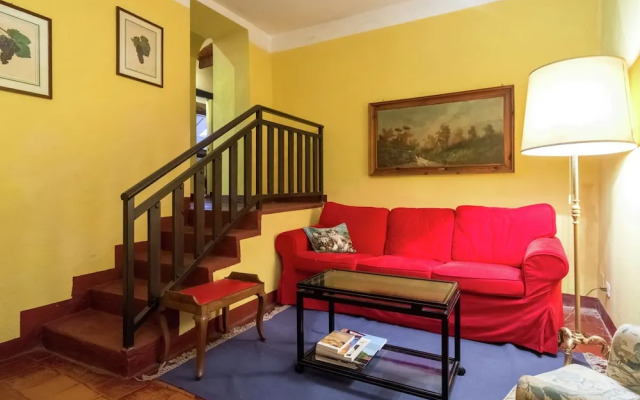 Apartment in Cut Monferrato With Garden