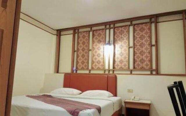 Sawasdipong Hotel