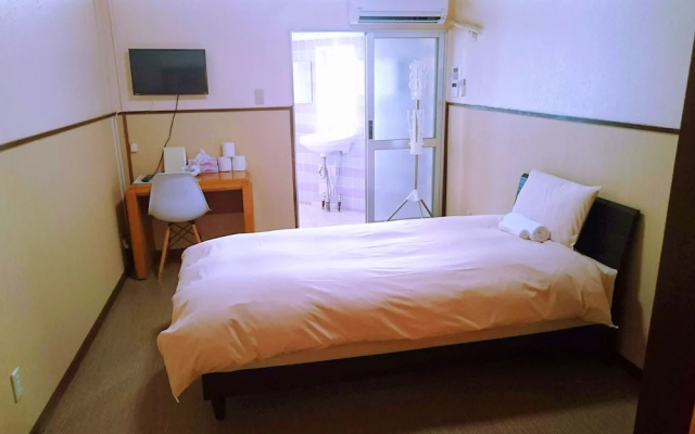 Eef Condominium Kumejima