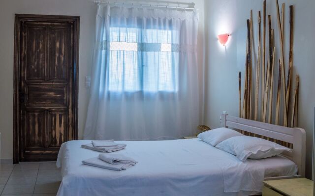 Cavo Petra Hotel