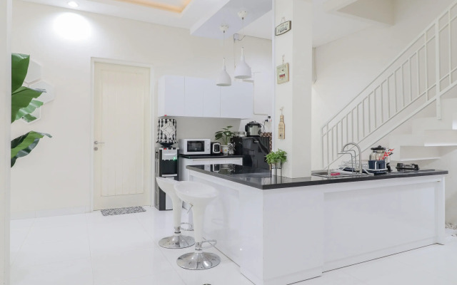 OYO 939 Rumah Teteh Syariah Kledokan
