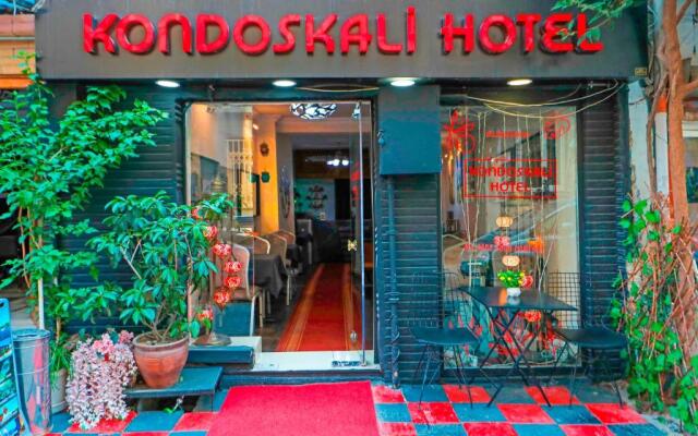 Kondoskali Hotel