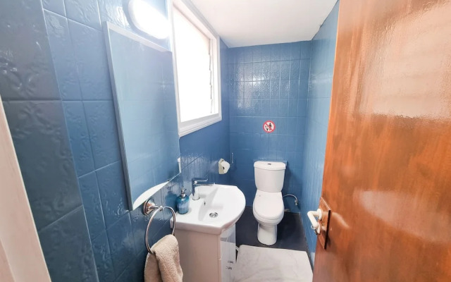 CityCenter Rooms Next to the Beach