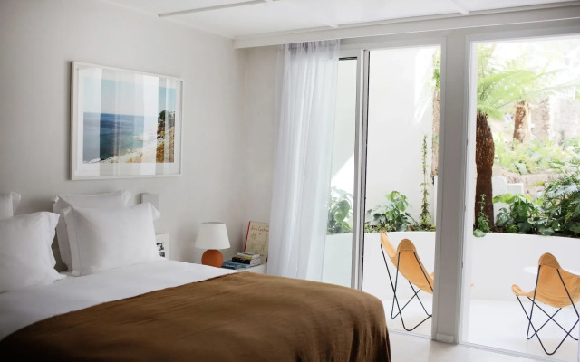 Les Roches Rouges, a Beaumier hotel