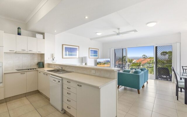 Stylish Apartment With Stunning Views - Unit 7 Taralla 16-18 Edgar Bennett Avenue Noosa Heads