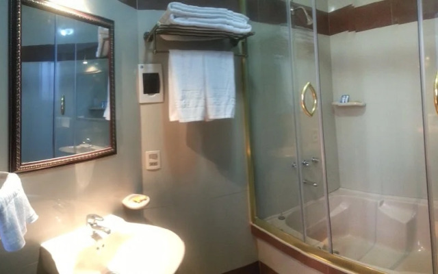 Golden Palace Hotel