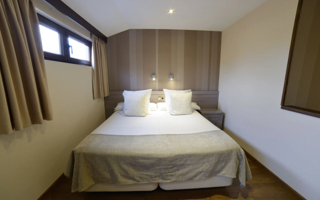 Apartamentos Turisticos LLanes