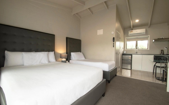 Middlemore Motel