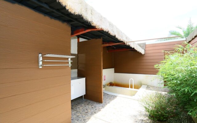 Ruisui Palm Lakes B&B