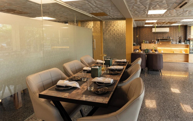 Lime Tree Hotel Medanta