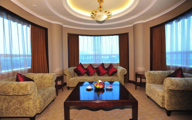 Royal Marina Plaza
