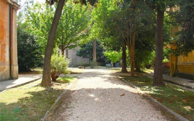 Spacious 2bed Flat Steps From S. Giovanni Laterano