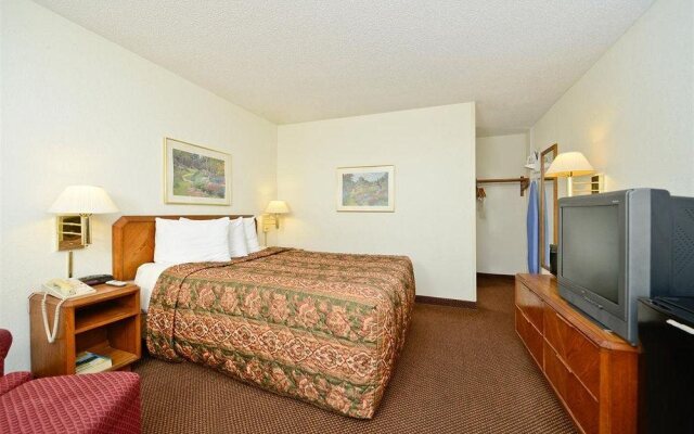 Americas Best Value Inn & Suites - Overland Park/Kansas City - Closed