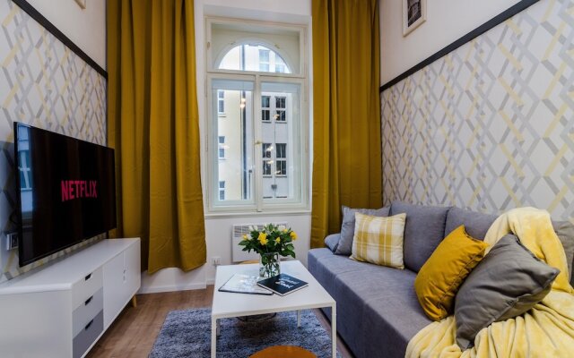 Royal APTs Prague by Michal&Friends