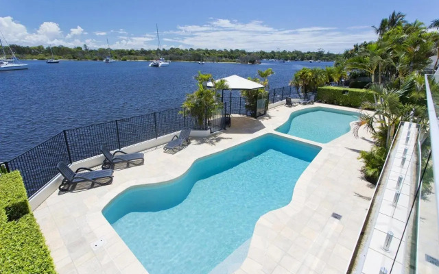 Aqua Linea 3 Noosa Parade 82