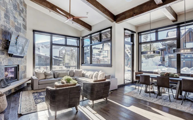 Wintours Leap 4 Bedroom Townhouse by RedAwning