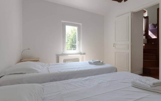 Mas du Moulin de Roquefavour