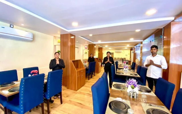 Hotel Sky Park - Airport Zone