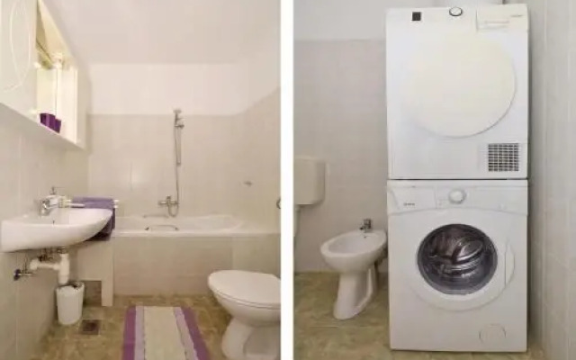 Apartments Mira