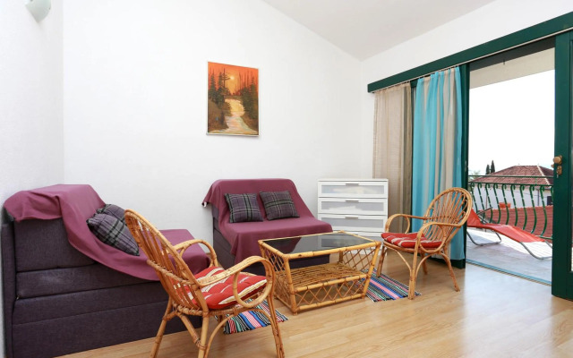 Apartments by the sea Seget Vranjica, Trogir - 10344