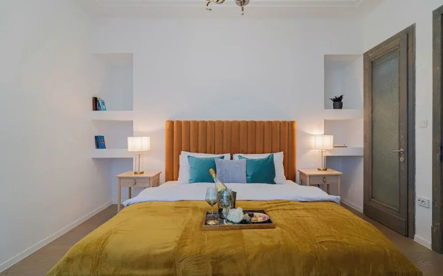 Charming 2BR Flat - Romanian Athenaeum