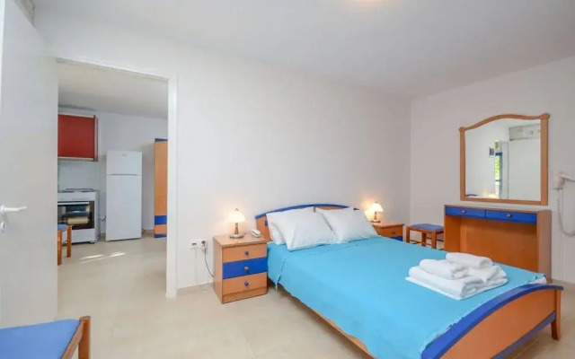 Crystal Naxos 2 Apartments at Mikri Vigla